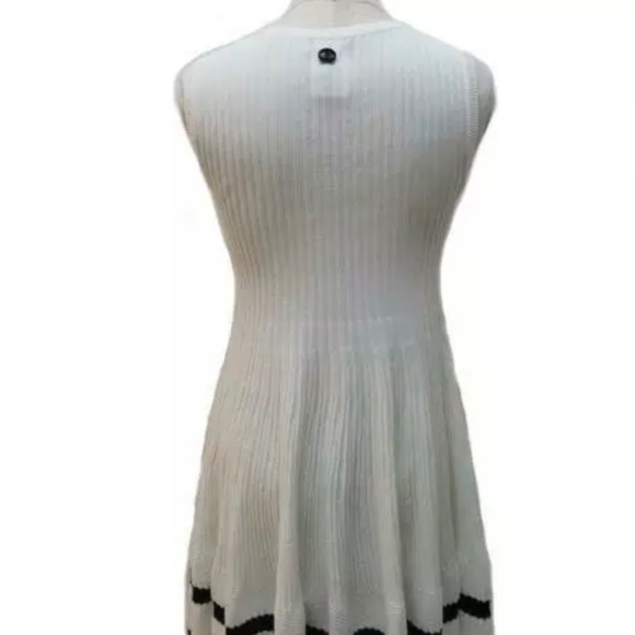 TIMELESS CLASSIC CHANEL LOGO FLARE RIBBED KNIT MINI DRESS 38 - Picture 4 of 8